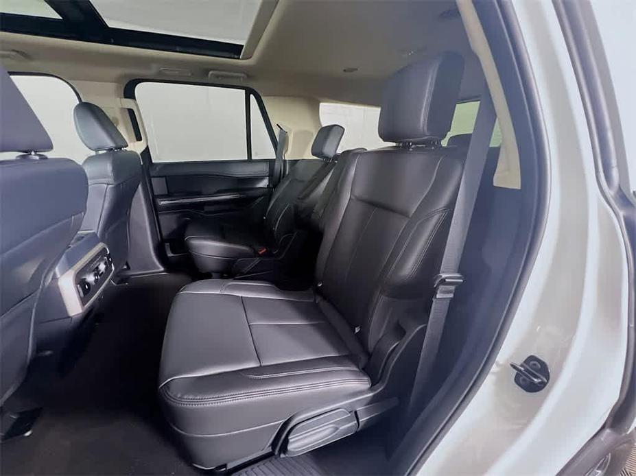 new 2024 Ford Expedition car, priced at $65,653