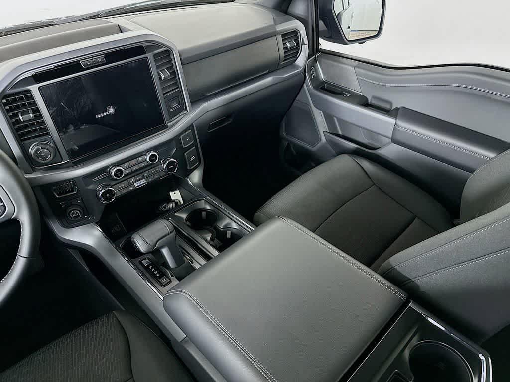 new 2025 Ford F-150 car, priced at $52,525