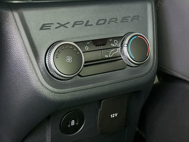 new 2025 Ford Explorer car, priced at $40,987