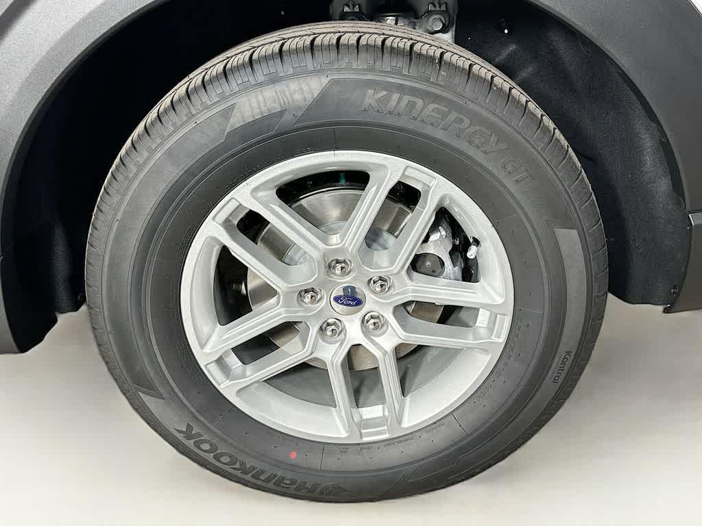 new 2025 Ford Explorer car, priced at $38,507