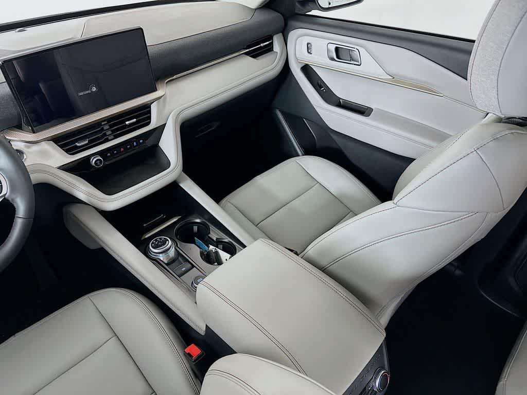 new 2025 Ford Explorer car, priced at $38,507