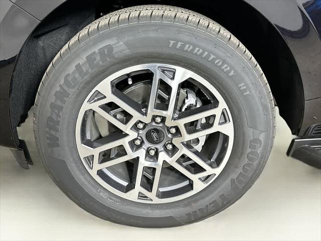 new 2025 Ford Expedition car, priced at $62,753