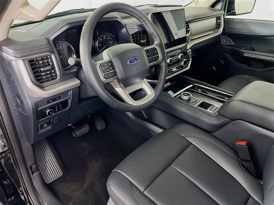 new 2024 Ford Expedition Max car, priced at $72,600