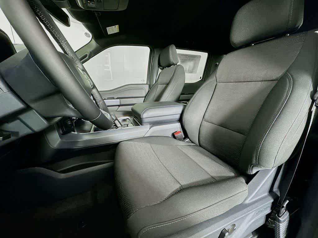 new 2025 Ford F-150 car, priced at $59,670