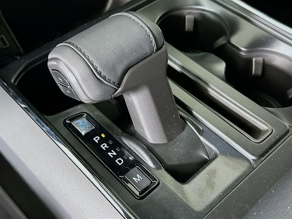 new 2025 Ford F-150 car, priced at $59,670