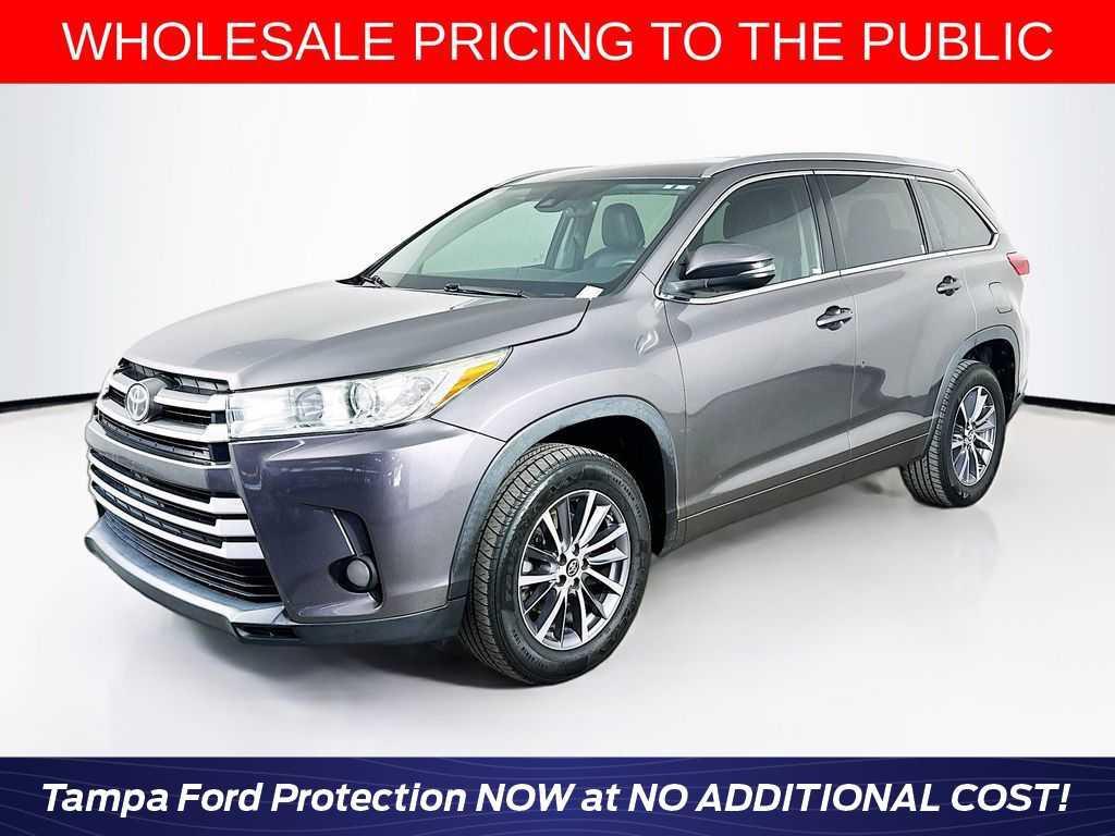 used 2017 Toyota Highlander car, priced at $12,929