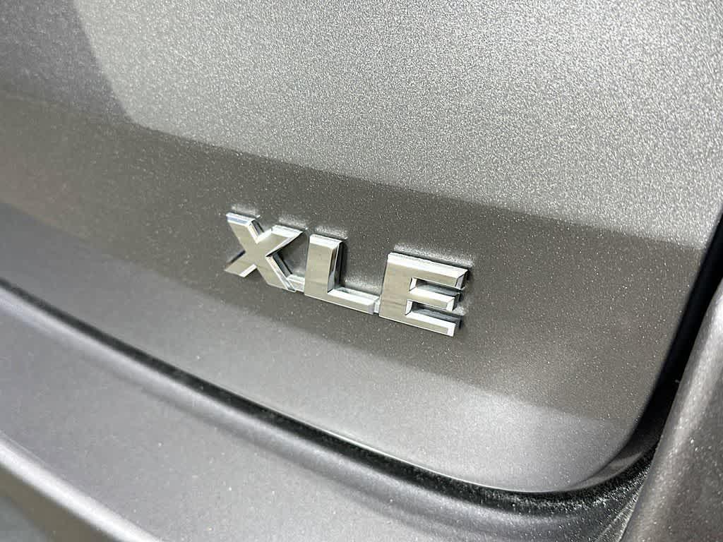 used 2017 Toyota Highlander car, priced at $12,929