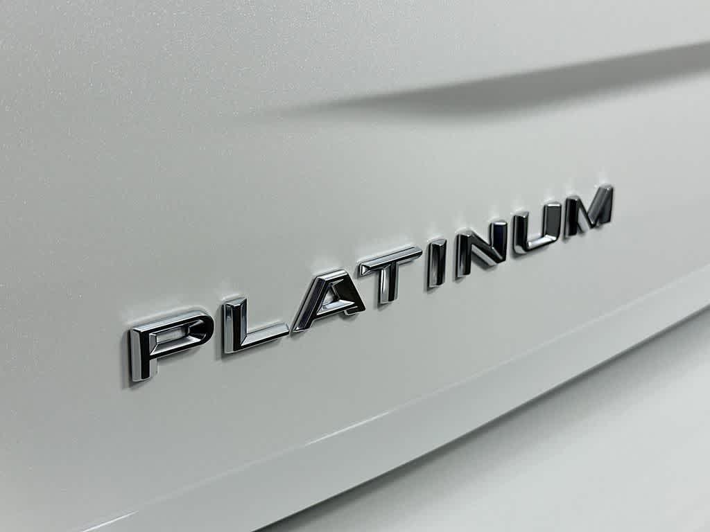 new 2025 Ford Expedition car, priced at $74,614