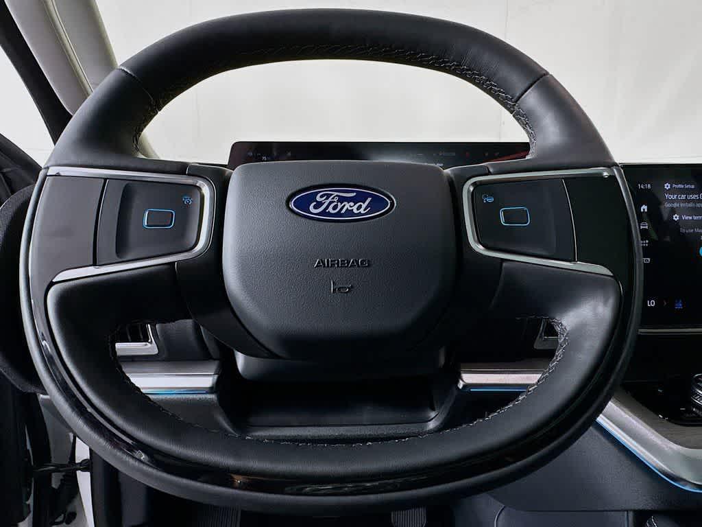 new 2025 Ford Expedition car, priced at $74,614