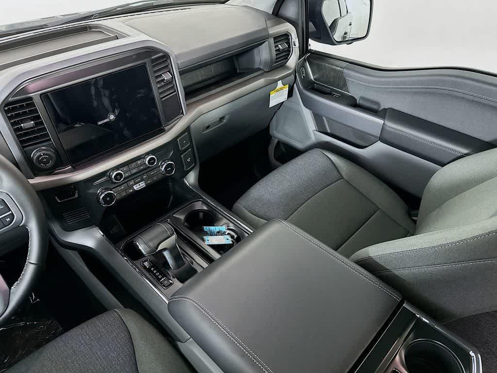 new 2025 Ford F-150 Lightning car, priced at $51,592