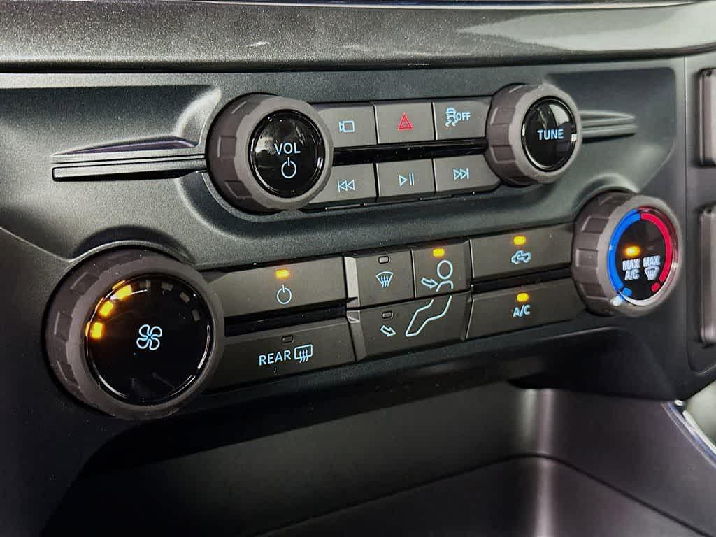 new 2025 Ford F-150 car, priced at $42,272