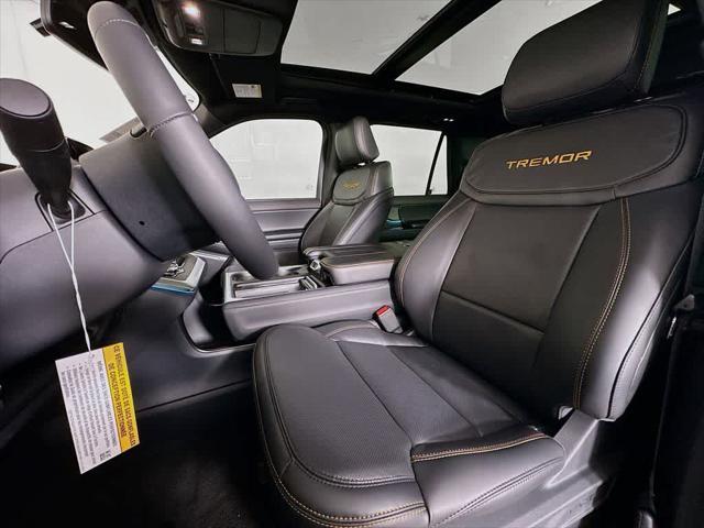 new 2025 Ford Expedition car, priced at $78,509