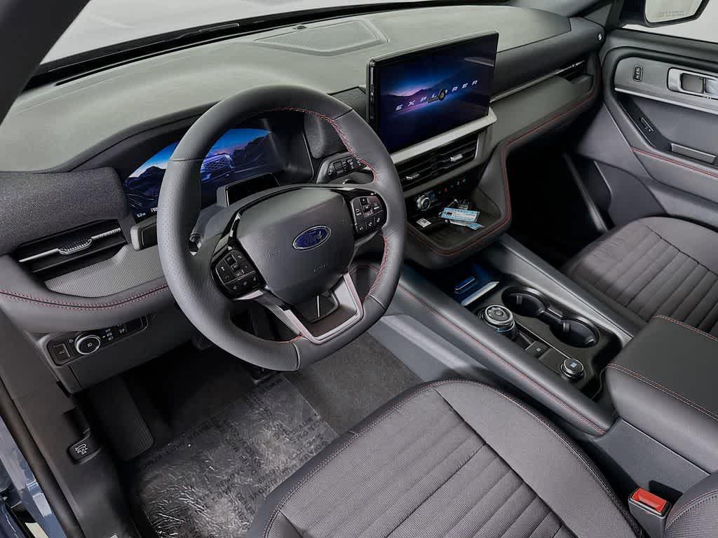 new 2025 Ford Explorer car, priced at $47,925