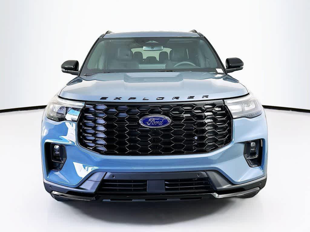 new 2025 Ford Explorer car, priced at $47,925