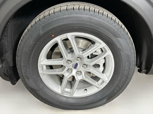 new 2025 Ford Explorer car, priced at $39,415
