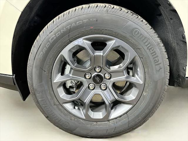 new 2025 Ford Maverick car, priced at $29,066
