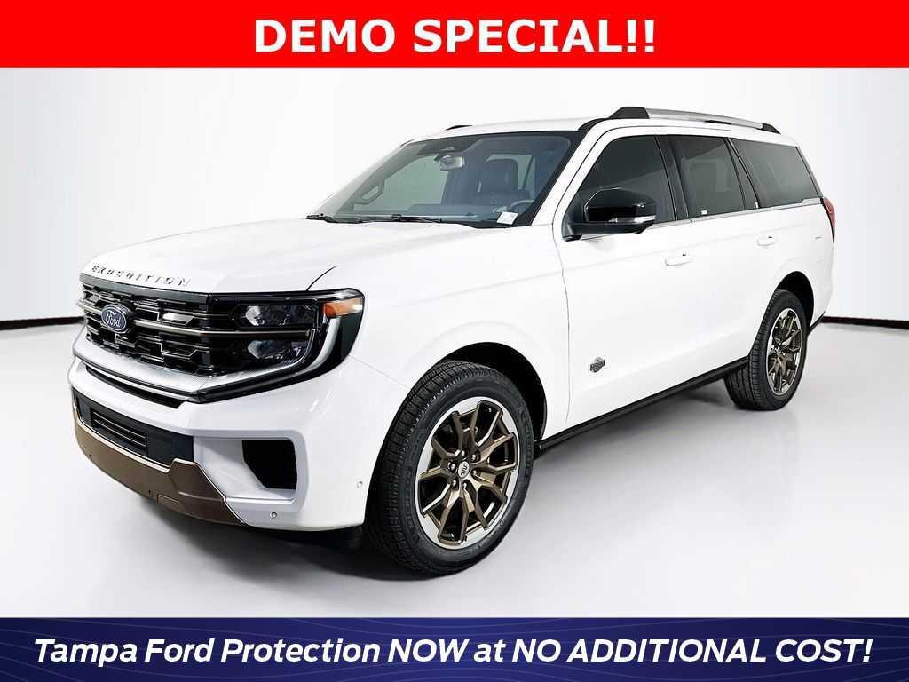 new 2025 Ford Expedition car, priced at $78,847