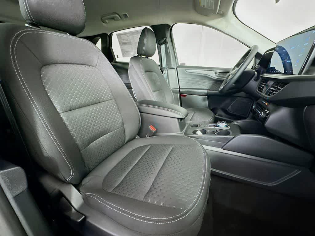 new 2025 Ford Escape car, priced at $25,439