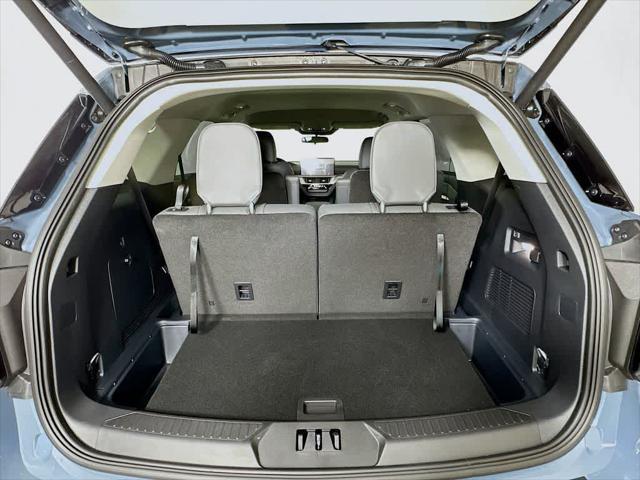 new 2025 Ford Explorer car, priced at $39,746