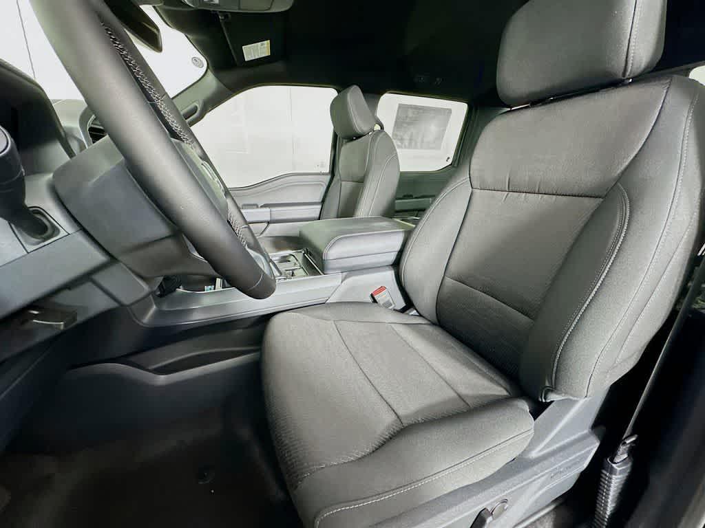 new 2025 Ford F-150 car, priced at $50,170