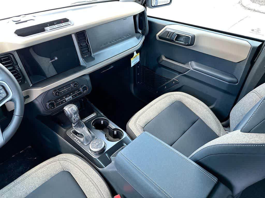 new 2025 Ford Bronco car, priced at $39,320
