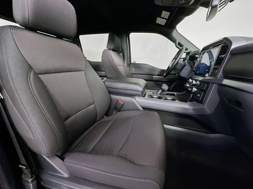 new 2025 Ford F-150 car, priced at $45,672