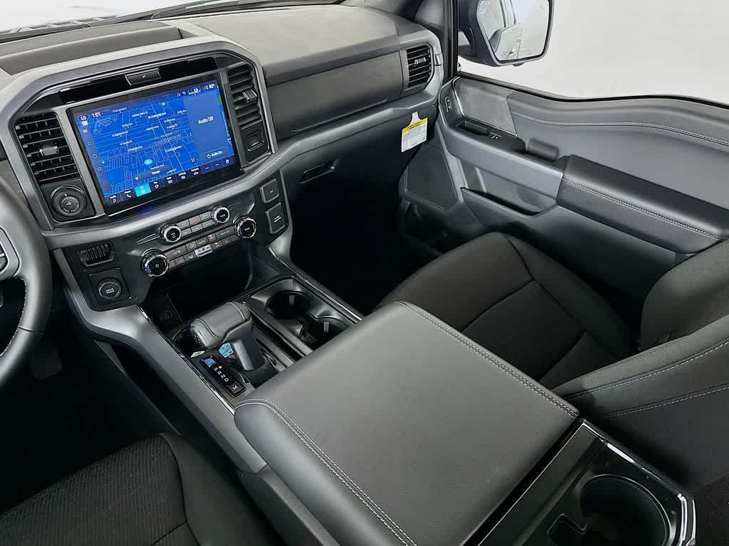 new 2025 Ford F-150 car, priced at $45,672