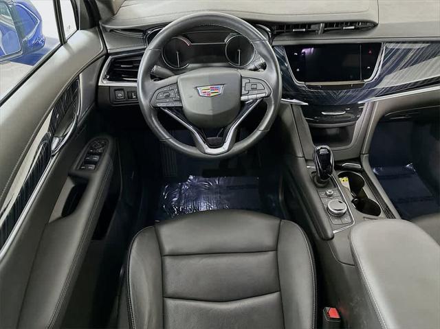 used 2024 Cadillac XT6 car, priced at $45,142