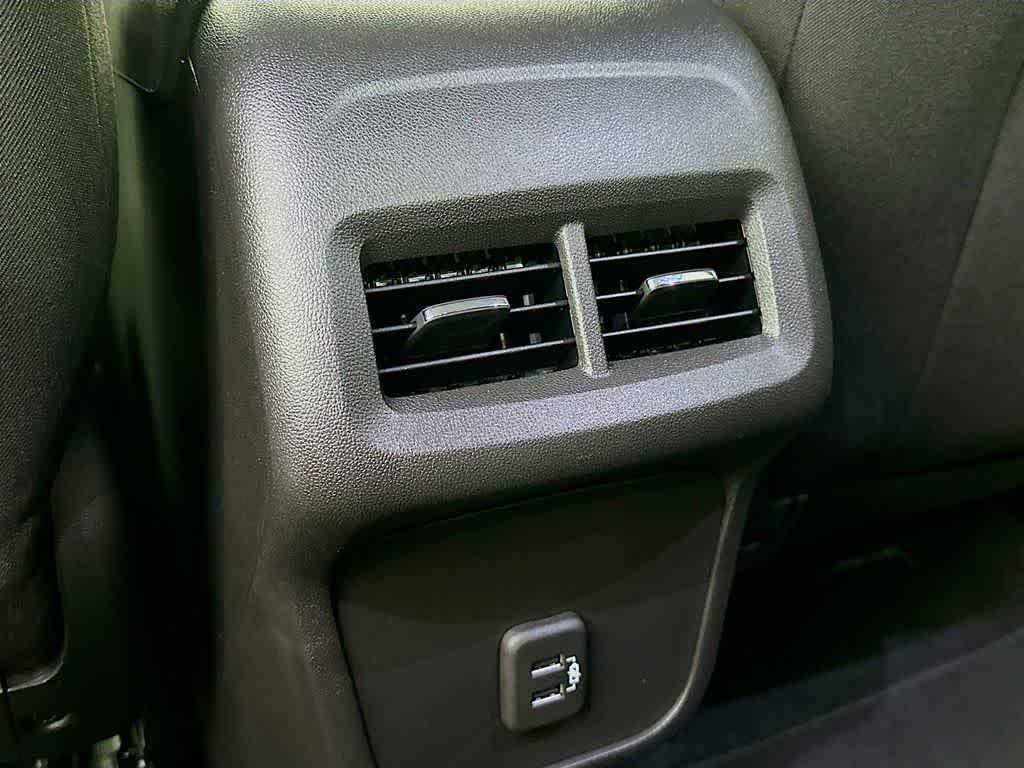 used 2024 Chevrolet Equinox car, priced at $20,216