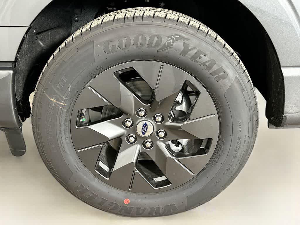 new 2025 Ford F-150 car, priced at $41,310