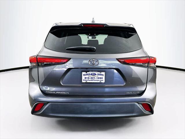 used 2021 Toyota Highlander car