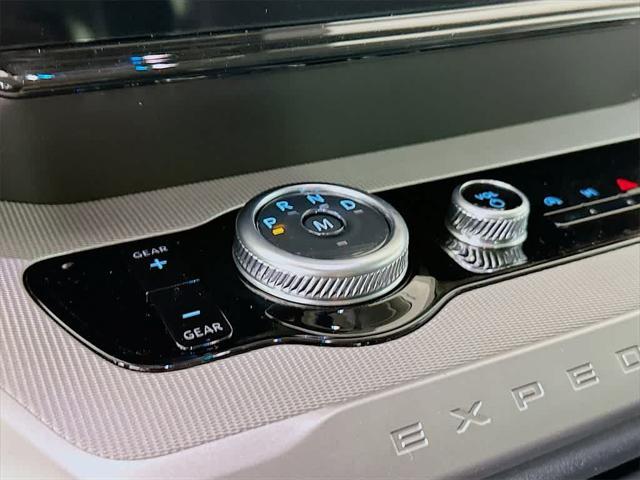 new 2025 Ford Expedition car, priced at $63,995