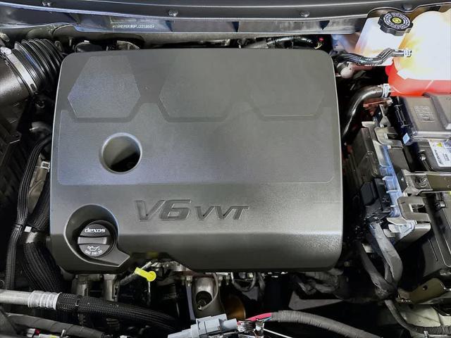 used 2023 Chevrolet Traverse car, priced at $24,956