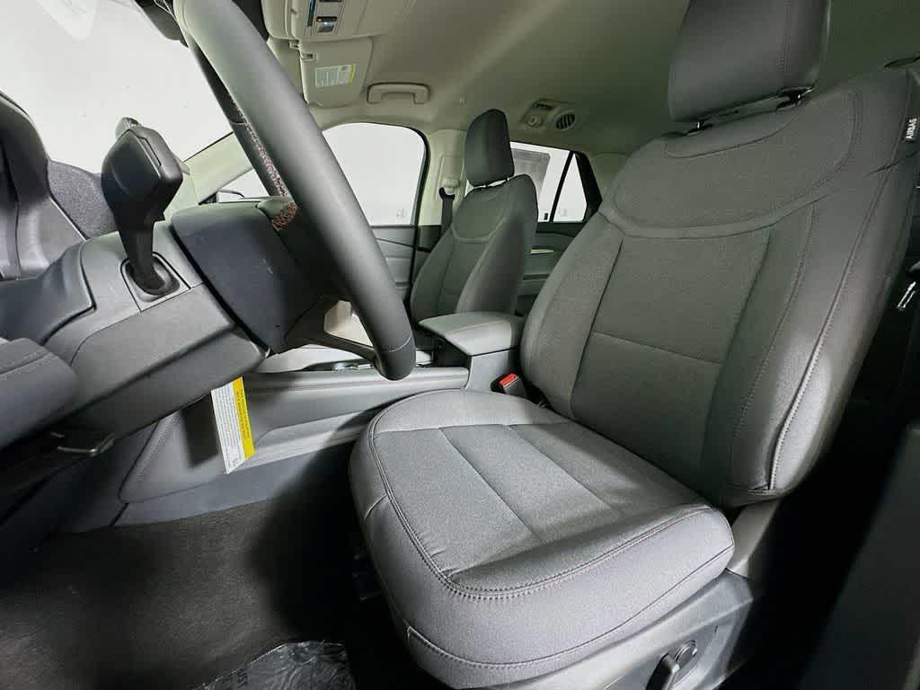 new 2025 Ford Explorer car, priced at $35,588