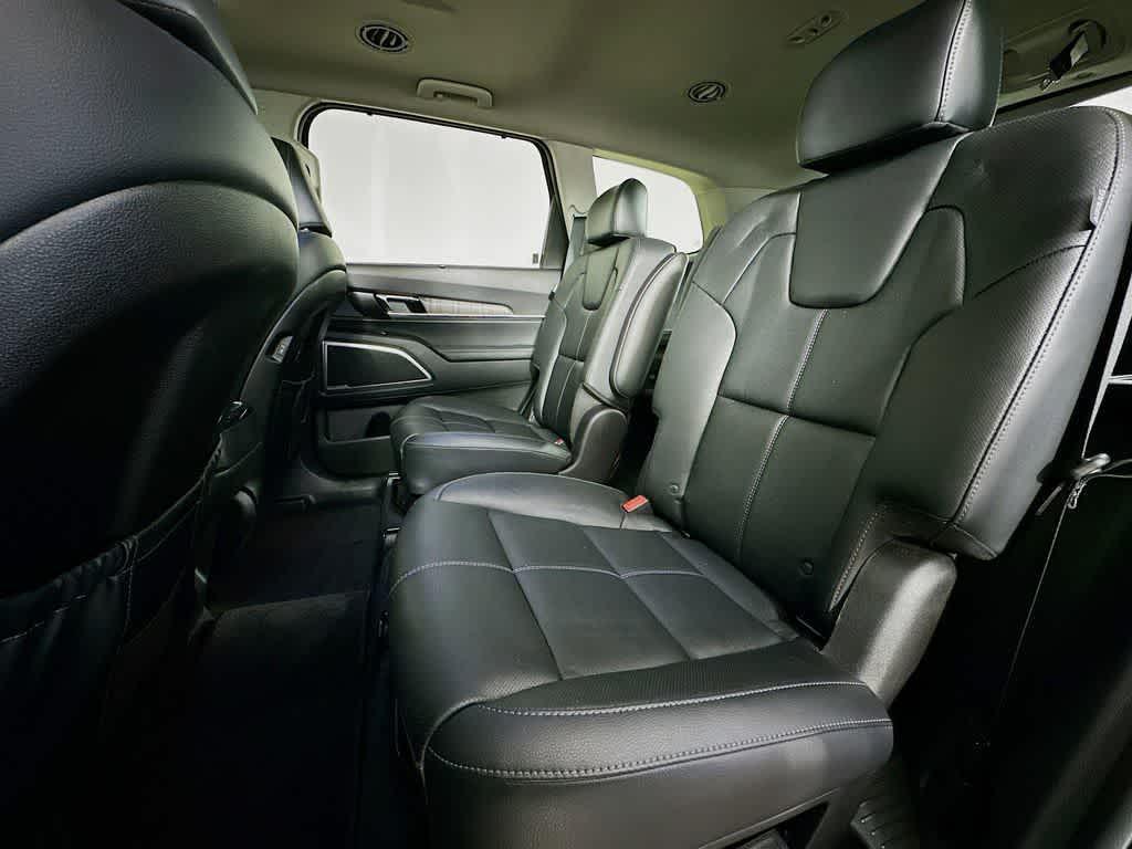 used 2024 Kia Telluride car, priced at $33,608