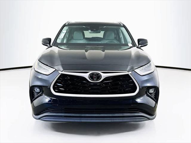 used 2021 Toyota Highlander car, priced at $26,923