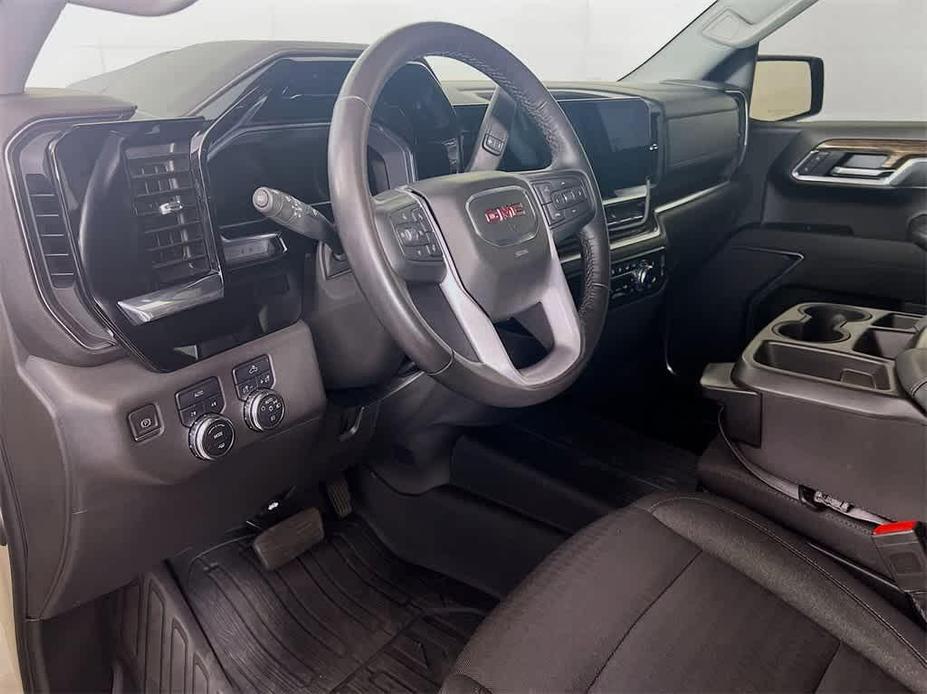 used 2022 GMC Sierra 1500 car, priced at $40,995