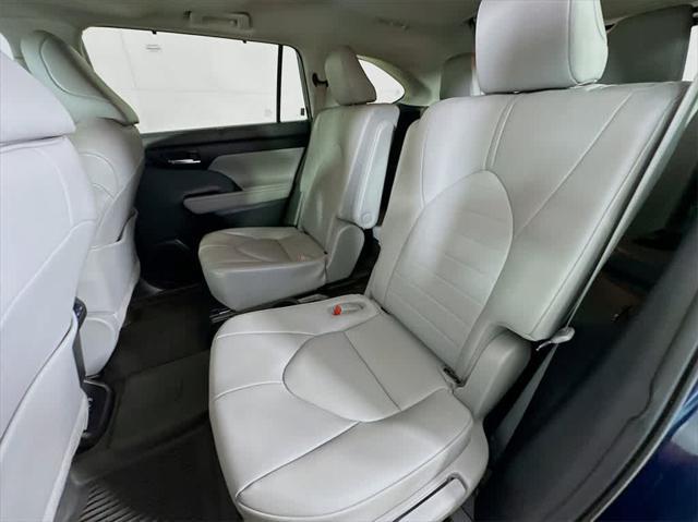 used 2020 Toyota Highlander car, priced at $30,598