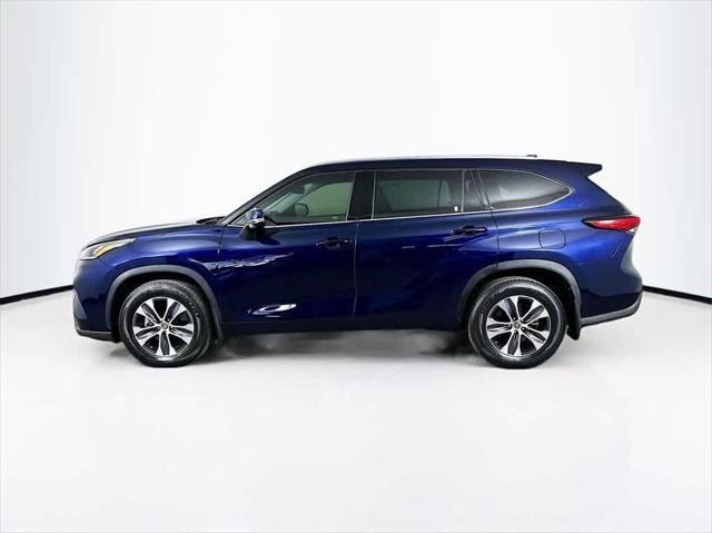 used 2020 Toyota Highlander car, priced at $30,598