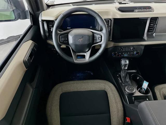 new 2025 Ford Bronco car, priced at $40,807