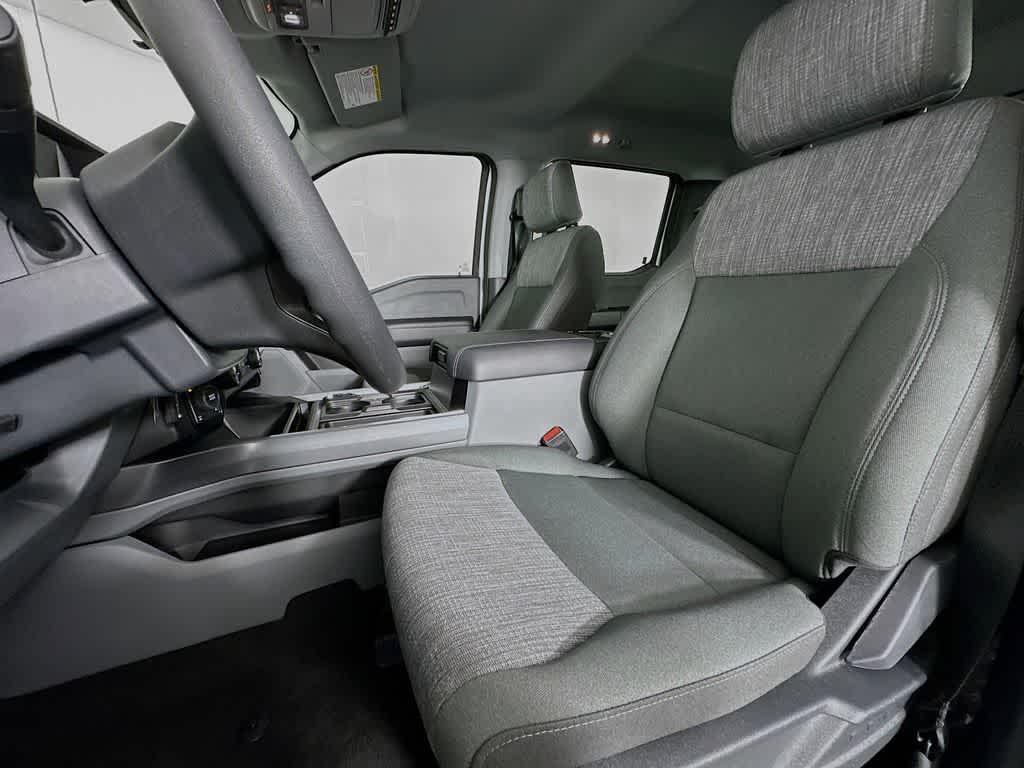 new 2025 Ford F-250 car, priced at $64,597