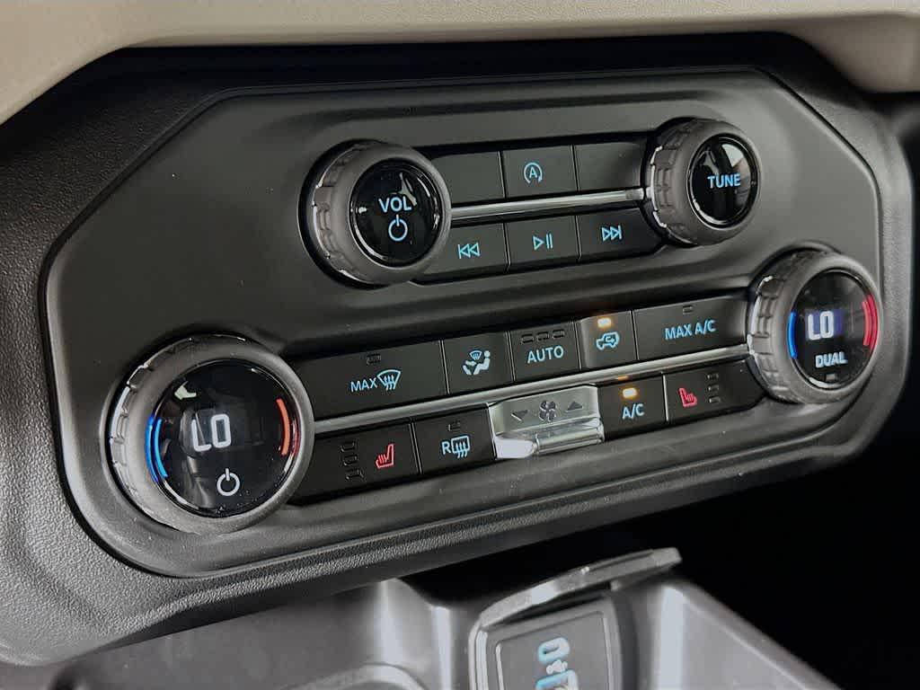 new 2025 Ford Bronco car, priced at $42,043