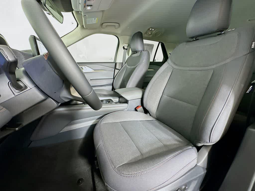 new 2025 Ford Explorer car, priced at $41,440