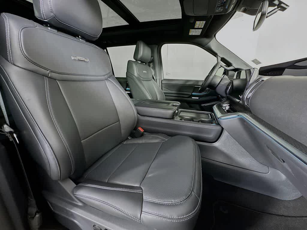 new 2025 Ford Expedition Max car, priced at $80,436