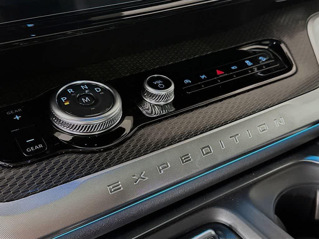new 2025 Ford Expedition Max car, priced at $80,436