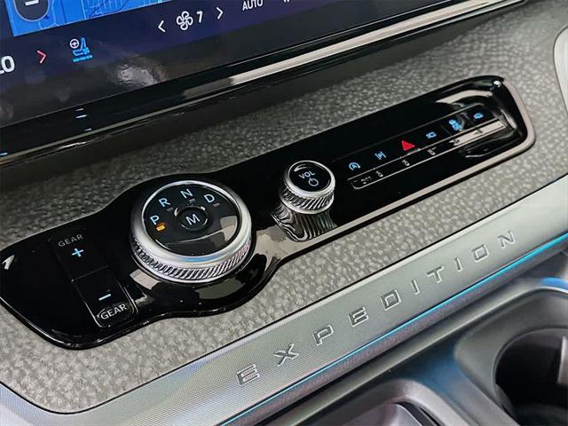 new 2025 Ford Expedition car, priced at $83,025