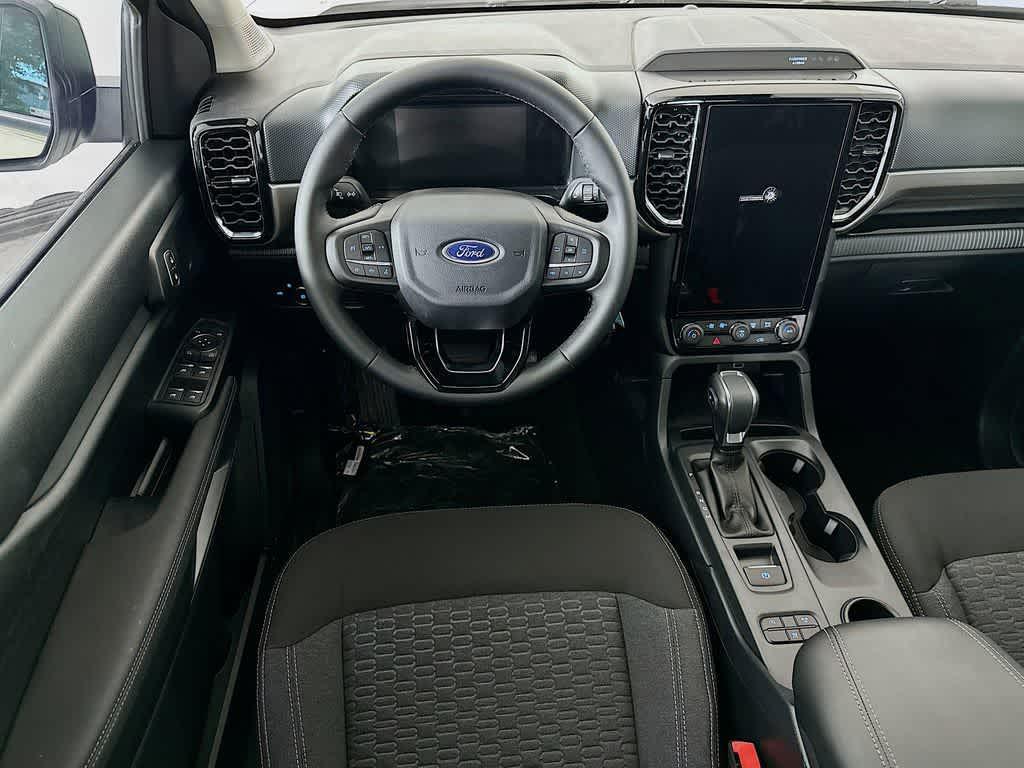 new 2025 Ford Ranger car, priced at $33,313