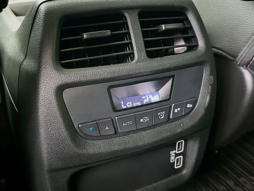 used 2022 Honda Pilot car, priced at $27,118