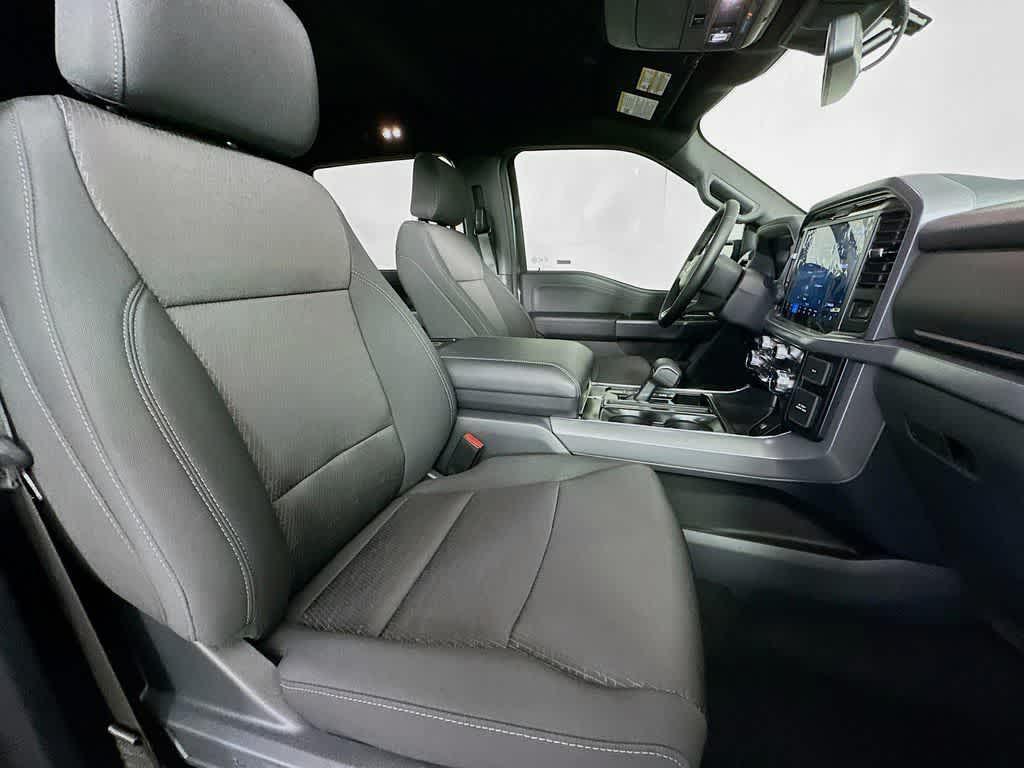 new 2025 Ford F-150 car, priced at $46,884