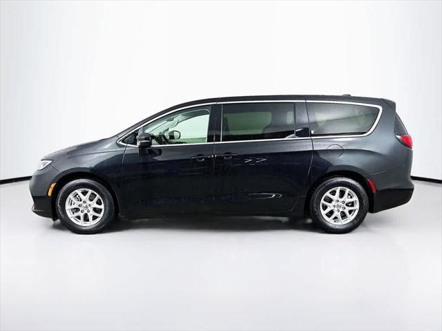 used 2023 Chrysler Pacifica car, priced at $22,256